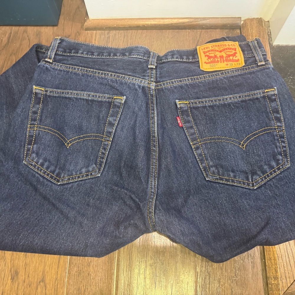 Levi's Relaxed Fit Dark Blue Jeans
